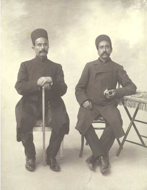 از راست: ستارخان سردار ملی و باقرخان سالار ملی از راست: ستارخان سردار ملی و باقرخان سالار ملی